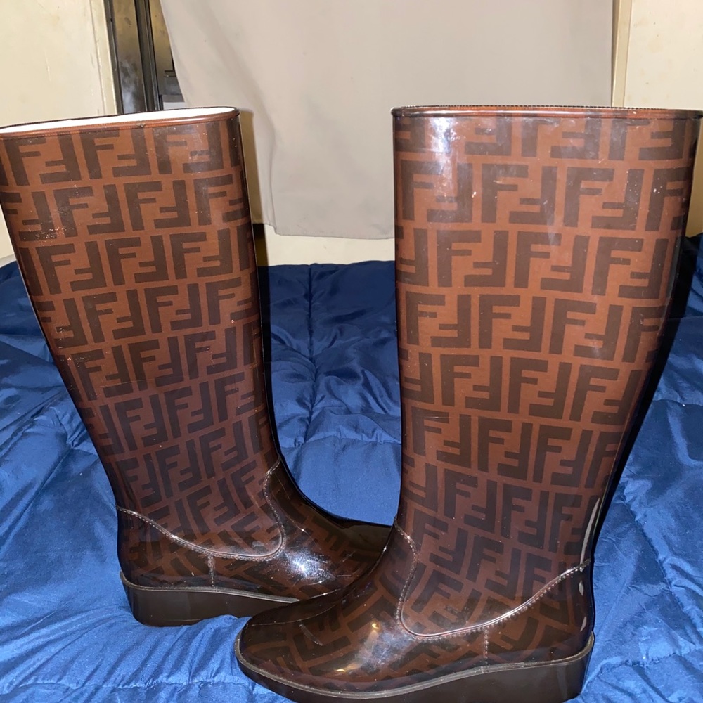 Fendi Rainboots
